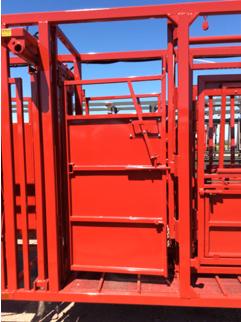 Titan Cattle Care Hyd Chute