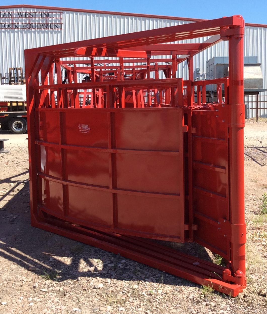 Titan Cattle Care Hyd Chute