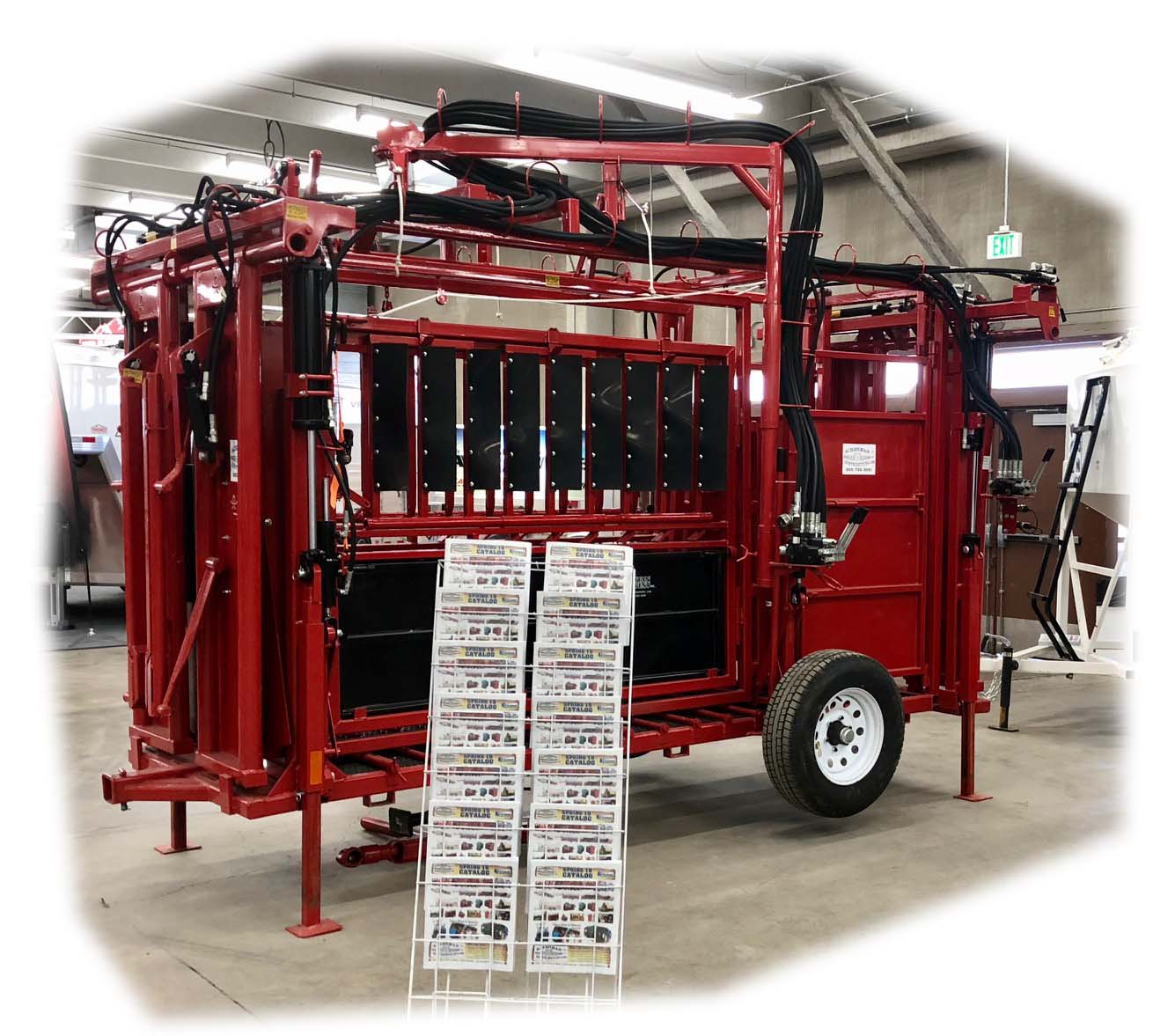 Ez Lift Option Shown on Cattlemans Combo Chute