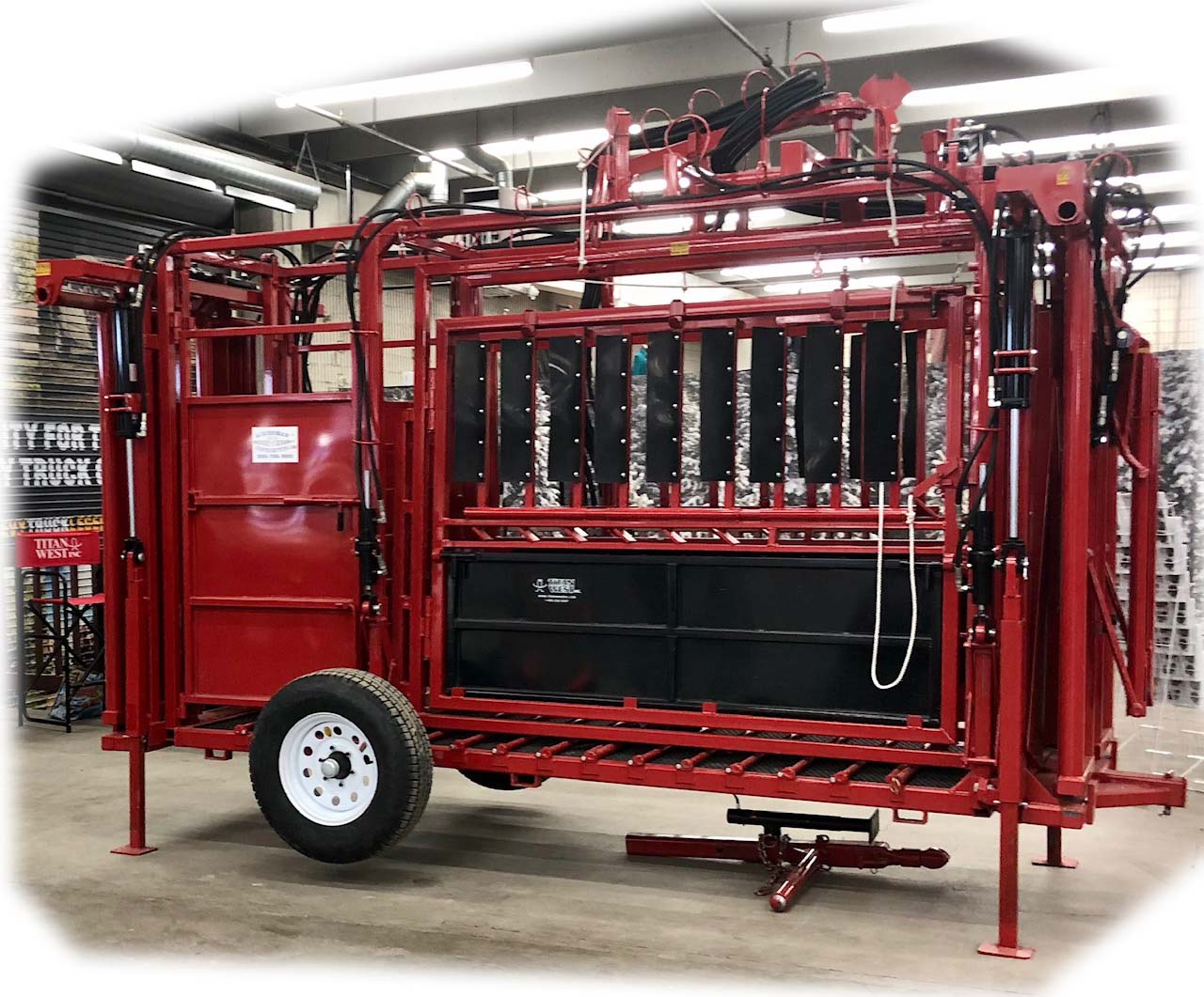 Ez Lift Option Shown on Cattlemans Combo Chute