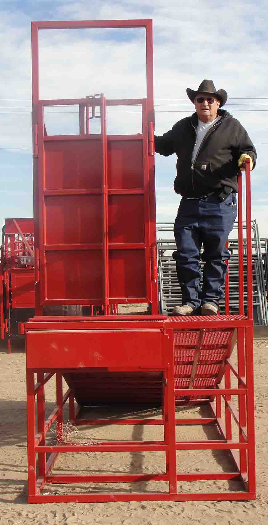 Titan 14' Stationary Loading Chute For Cattle With Catwalk Close One or Both