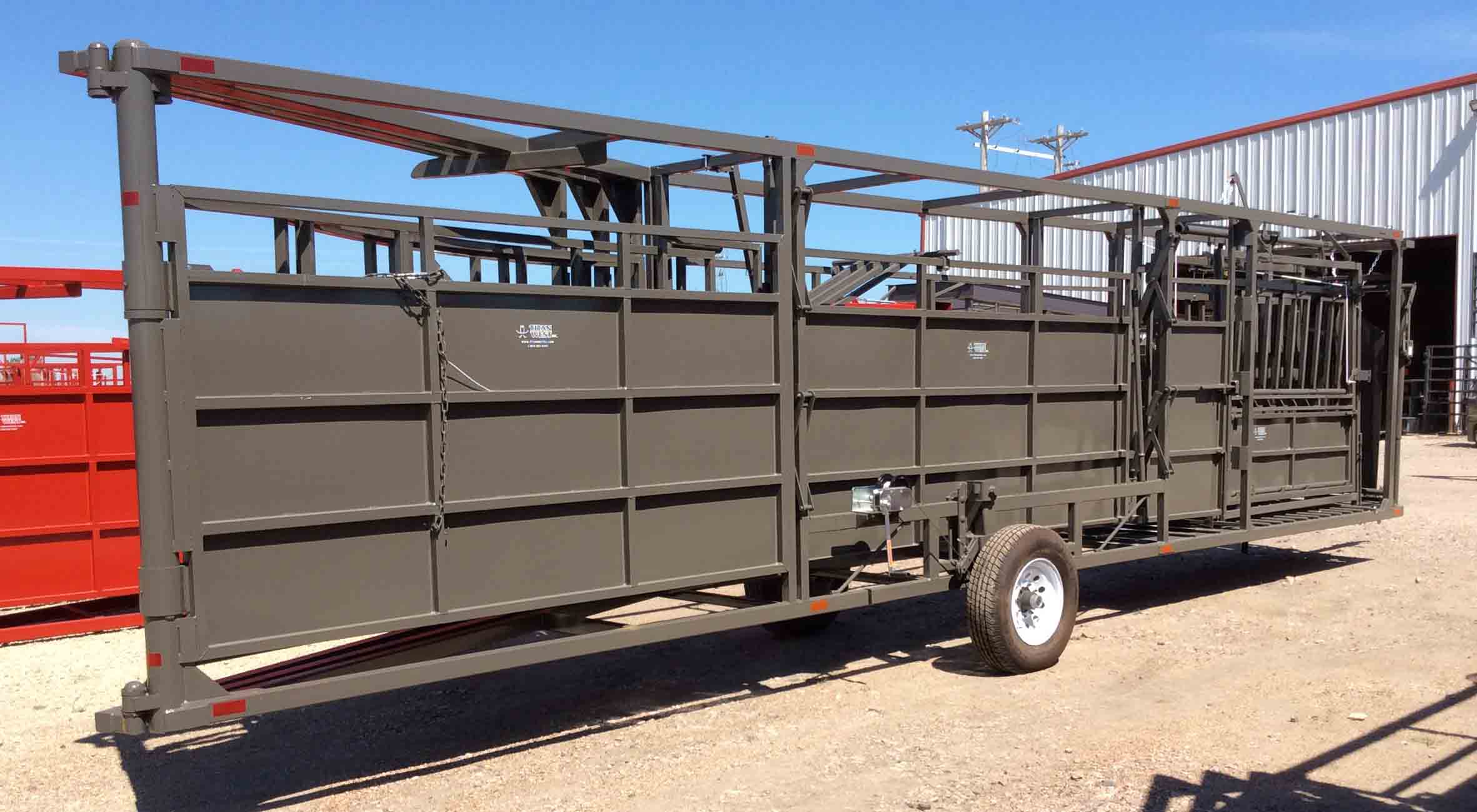 Titan Portable Twin Alley for Cattle