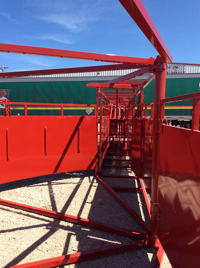 Titan Portable Twin Alley for Cattle