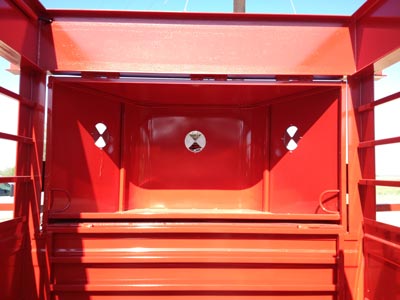 Titan OK Portable Corral Shown with a Horse Front