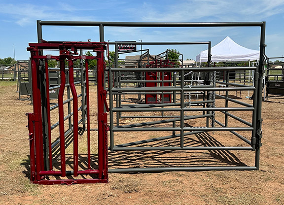 10' x 10' Maternity Pen w/ TrimStock Headgate