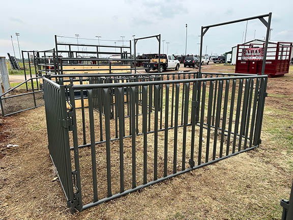 WW Hog and Sheep Pens 41" vs 48"