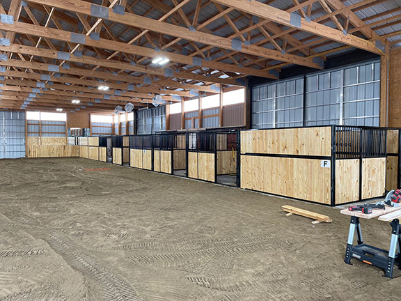 W-W Champion Horse Stalls